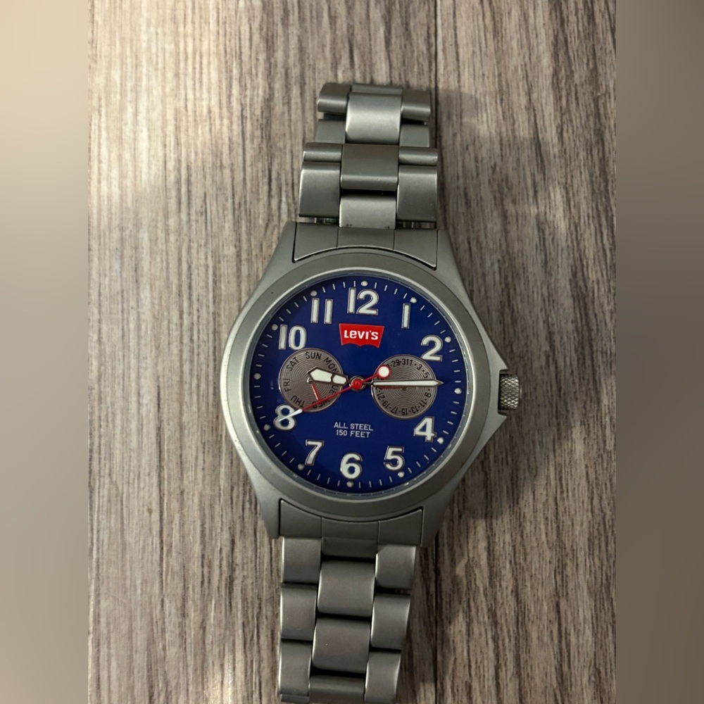Levi's 373 V-286 Watch